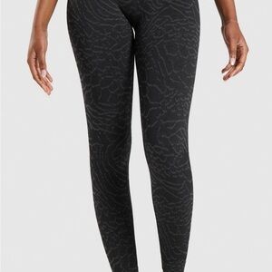 Gymshark Adapt Animal Seamless Butt Scrunch Charcoal Patterned Leggings Medium